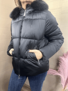 Piumino MARKUP nero con ecofur