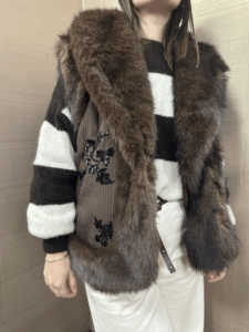 Gilet moro MOTEL con paillettes