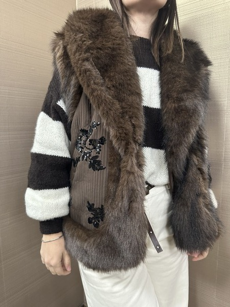 Gilet moro MOTEL con paillettes