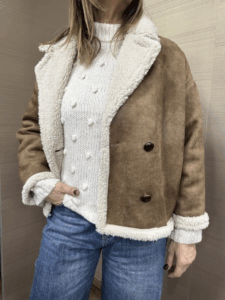 Montoncino MOLLY BRACKEN