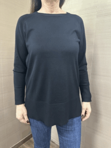 Maglia girocollo MIMI-MUA' nera con spacchi