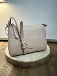 Borsa a tracolla con catena sul manico MIMI'-MUA'